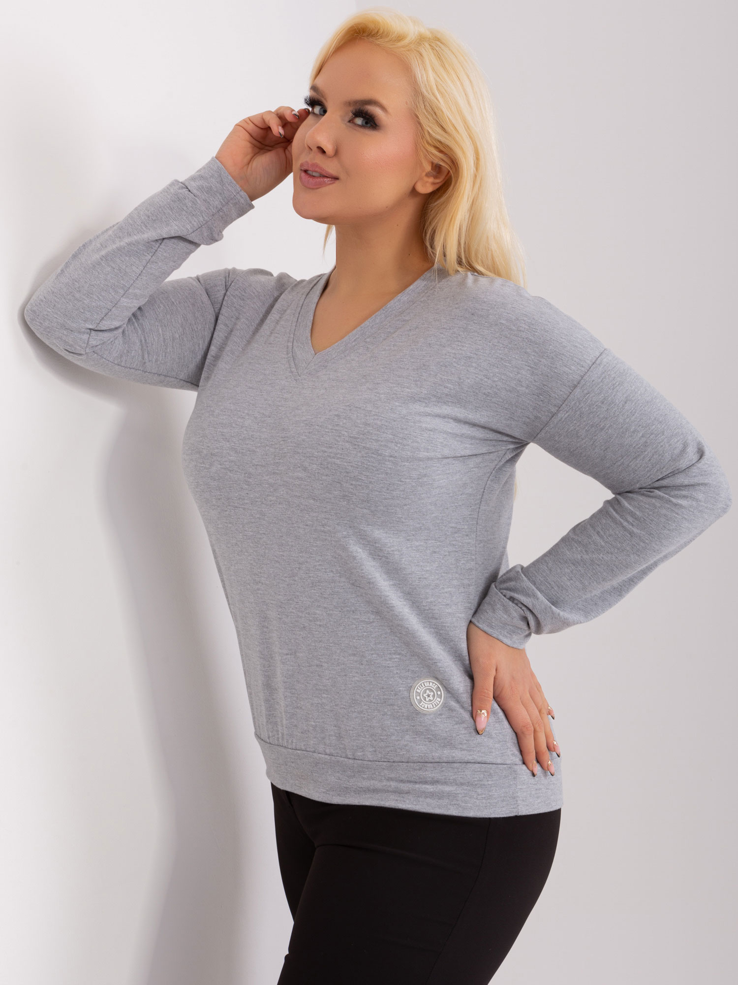 Hurt Szara melanżowa bluzka plus size z dekoltem V