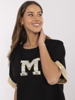 Hurt Czarna dresowa sukienka oversize z nadrukiem