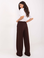 Czekoladowe damskie spodnie basic z wiskozą
