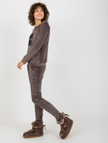 Hurt Ciemnoszary damski komplet welurowy z nadrukiem 