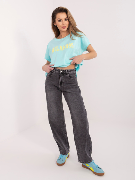 Miętowy damski t-shirt z wypukłym napisem