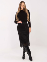 Czarna dopasowana spódnica z koronki