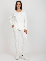 Hurtownia Ecru komplet casualowy ze spodniami