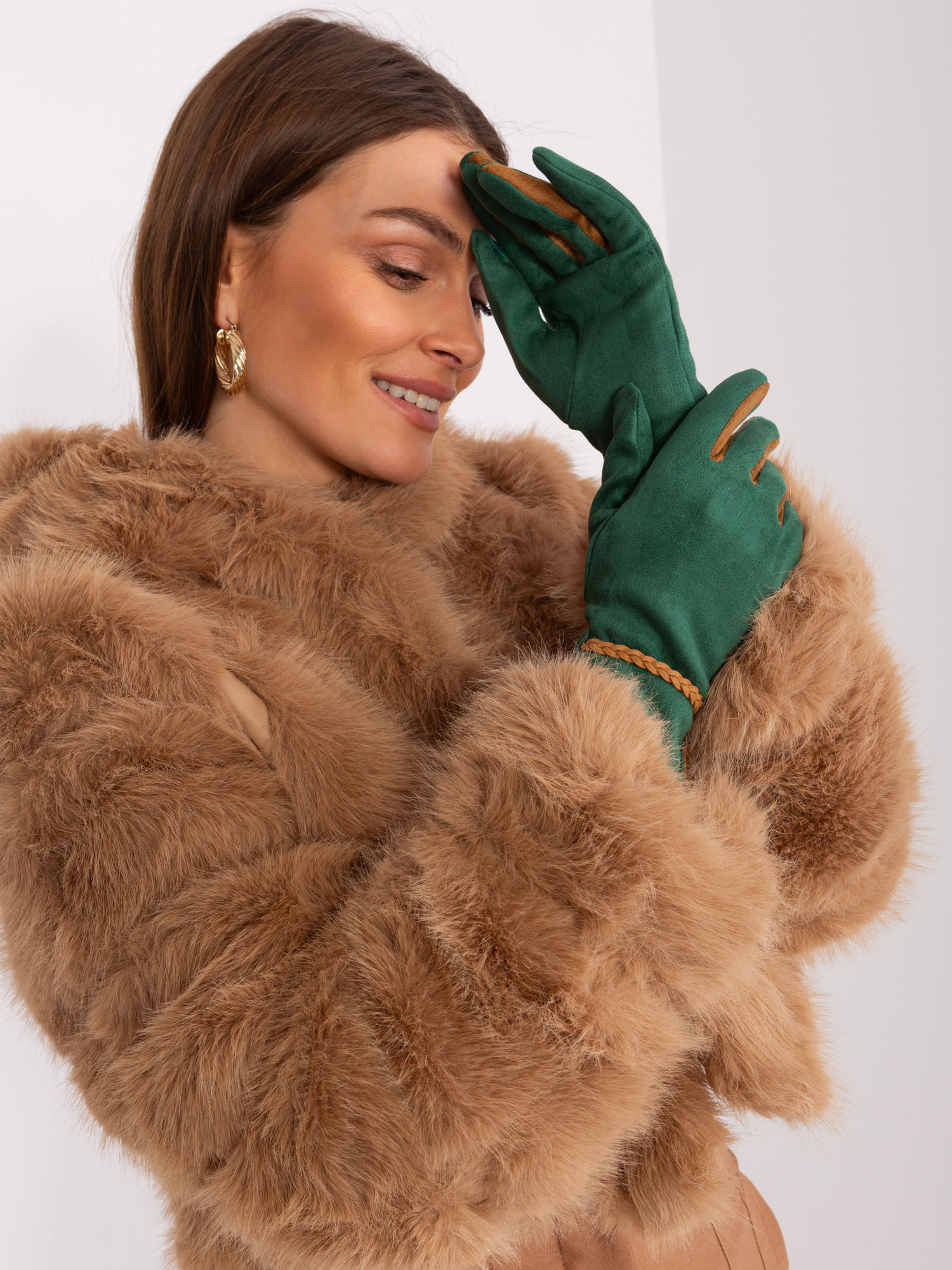 Zielone eleganckie rękawiczki damskie