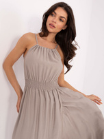 Ciemnobeżowa rozkloszowana sukienka na lato