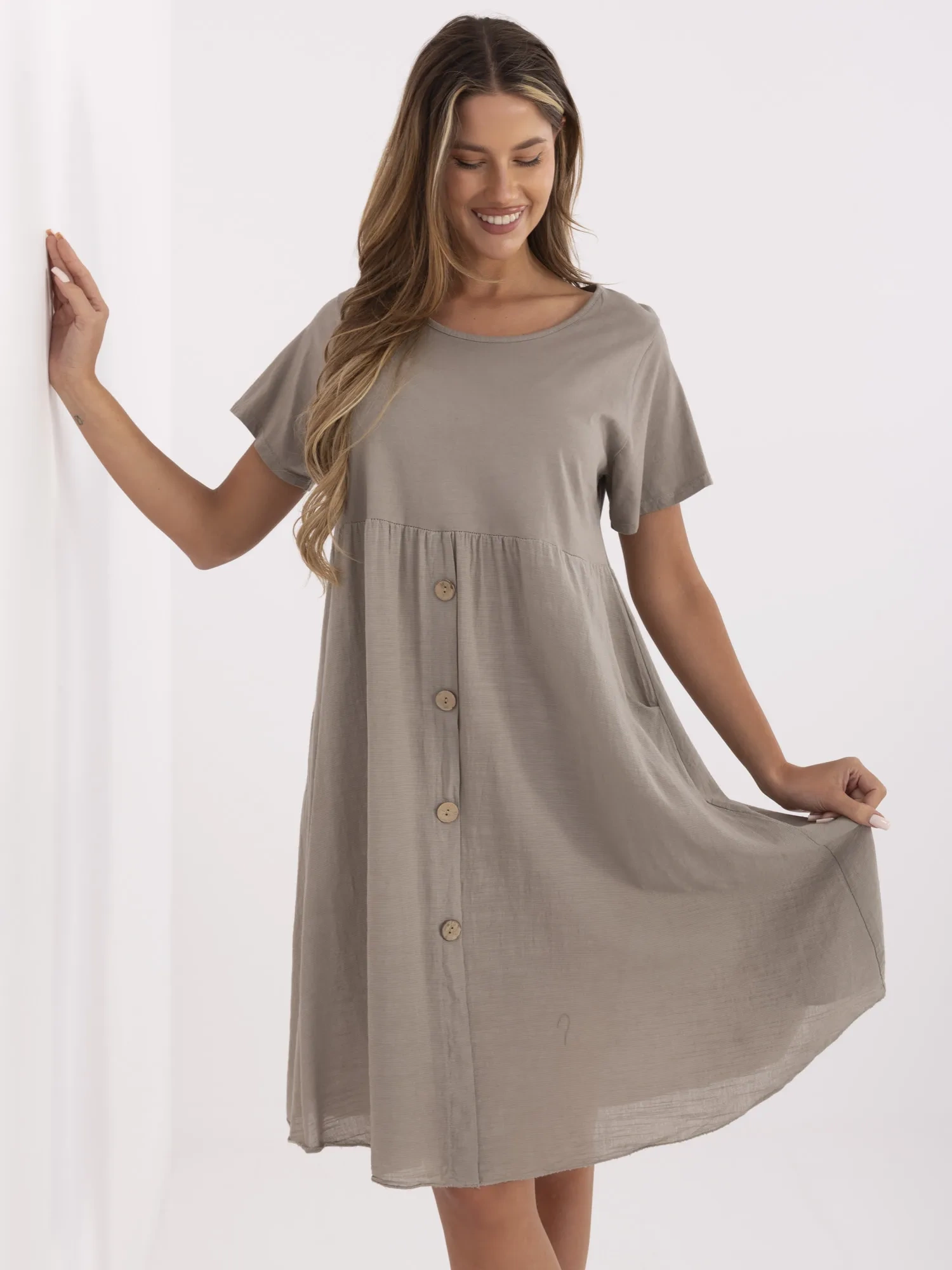 Dark beige summer dress with pockets.