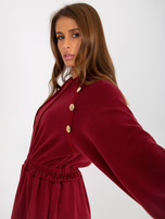 Hurt Bordowa rozkloszowana sukienka dresowa z gumką w pasie