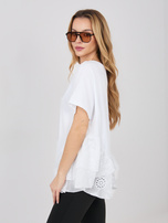 Biała damska bluzka oversize z baskinką