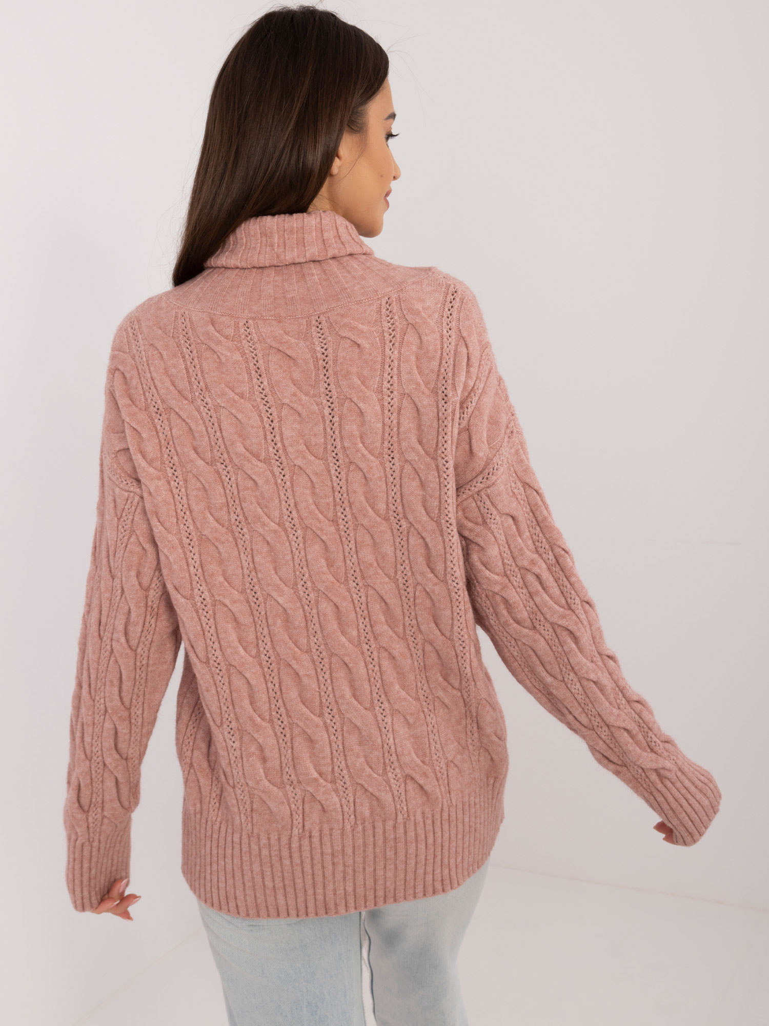 Sweter ciemny różowy