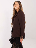 Brązowa marynarka z koronkowym wykończeniem