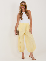 Jasnożółta spadochronowe spodnie z nogawką 7/8 RUE PARIS 