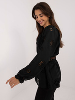 Hurtownia Czarna ażurowa bluzka damska z paskiem