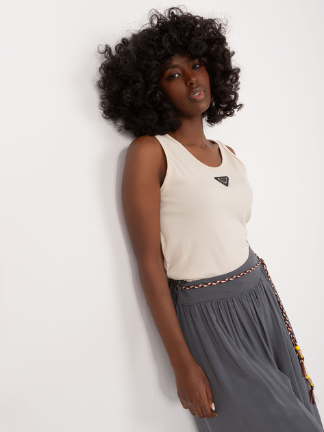 Hurt Jasnobeżowy dopasowany top w prążek