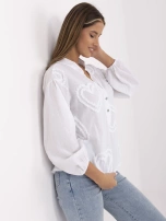 Biała koszulowa bluzka damska w serca OCH BELLA