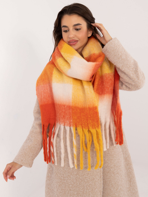 Pomarańczowo-żółty gruby szal zimowy