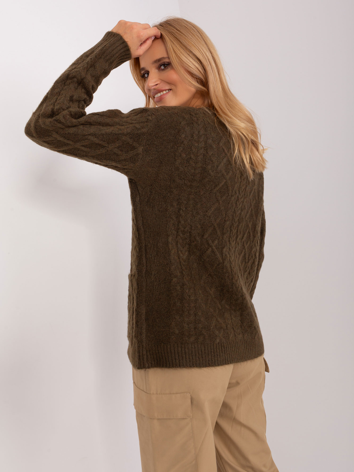 Khaki sweter dzianinowy na guziki