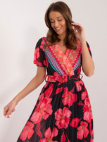Wholesale black-red patterned dress with short sleeves.
