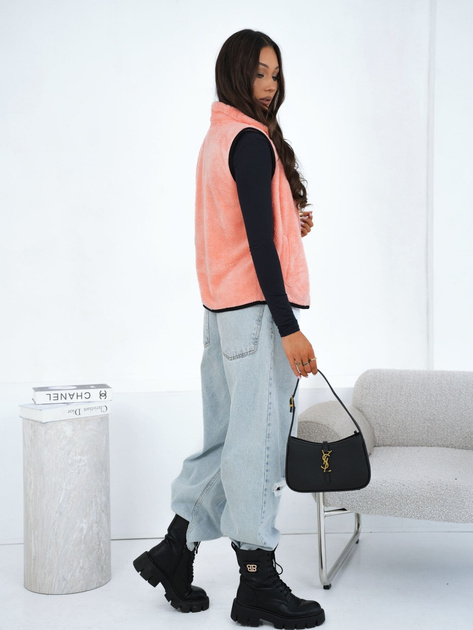 Brzoskwiniowa futrzana kamizelka z kieszeniami