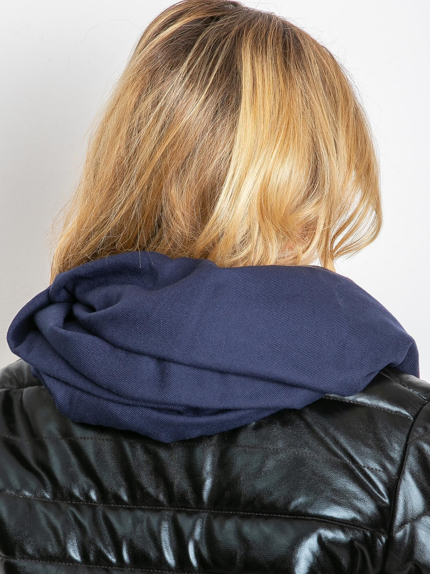 Navy blue scarf with fringes