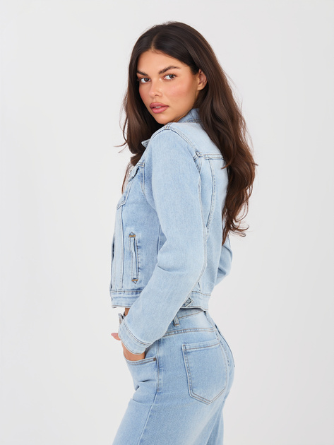Jasnoniebieska dopasowana kurtka jeansowa