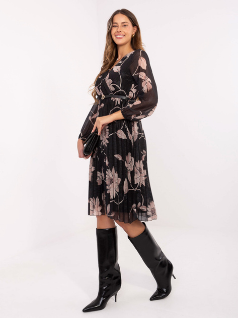 Czarna rozkloszowana sukienka w kwiaty