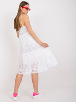 Biała sukienka na co dzień na ramiączkach OCH BELLA