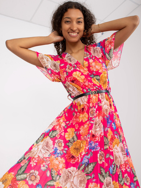 Różowa plisowana sukienka w kwiaty z krótkim rękawem