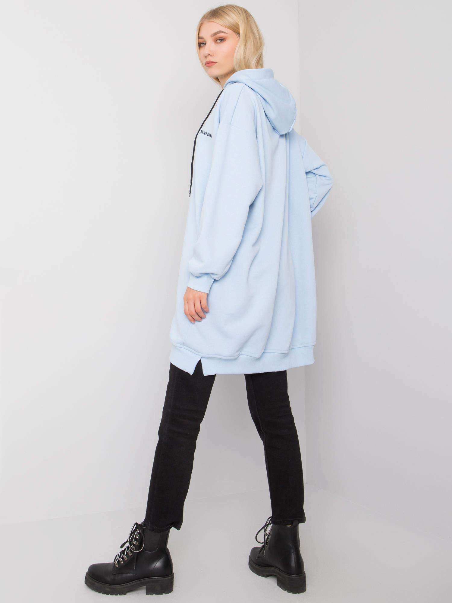 Jasnoniebieska bluza z kieszeniami Indira