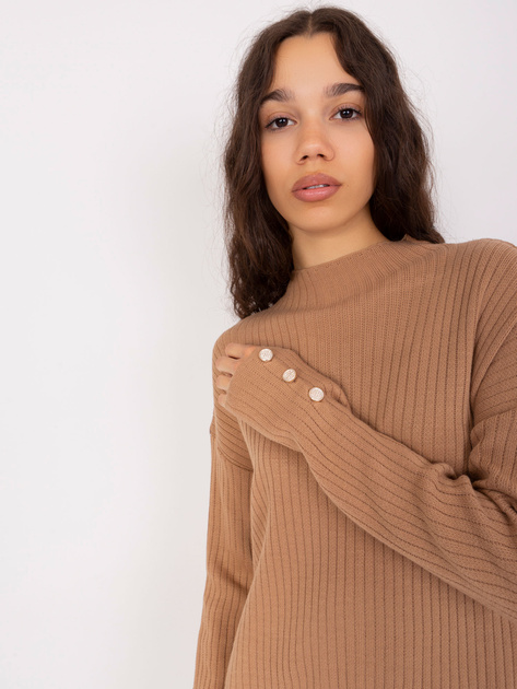 Hurt Camelowa sukienka dzianinowa z guzikami przy rękawach