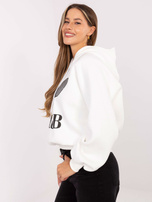 Biała ocieplana bluza z kapturem