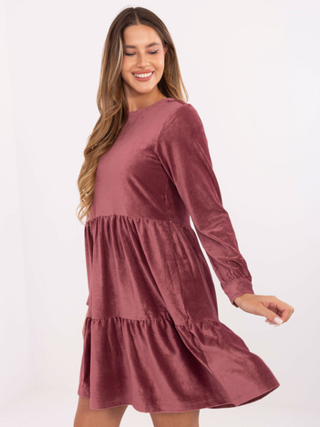 Brudnoróżowa welurowa sukienka z falbaną  STITCH & SOUL