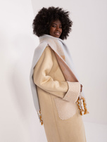 Hurtownia Jasnoróżowy ciepły szal we wzory 