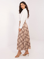 Beżowa rozkloszowana spódnica w kratę 