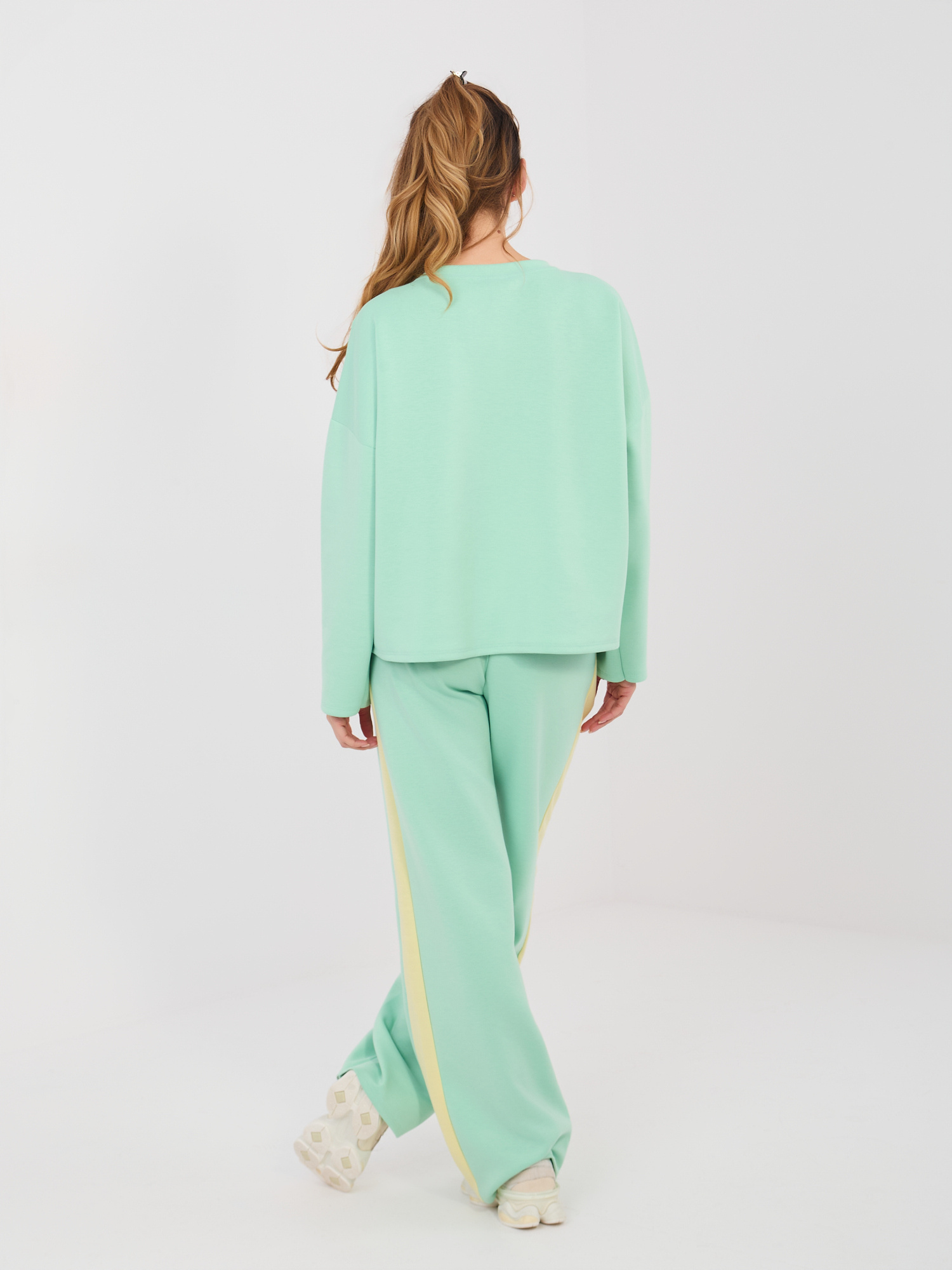 Pistacjowy dresowy komplet z bluzą oversize RUE PARIS