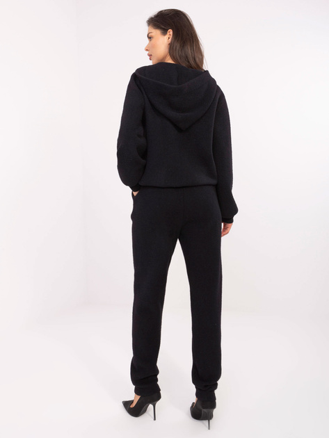 Czarny komplet alpaka z bluzą z kapturem