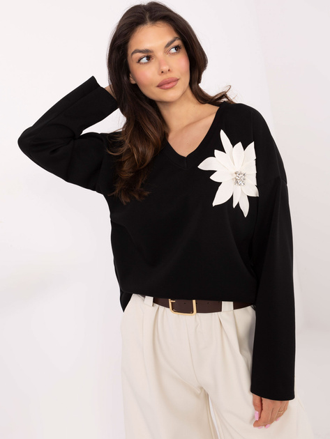 Hurtownia Czarna damska bluza bez kaptura z broszką