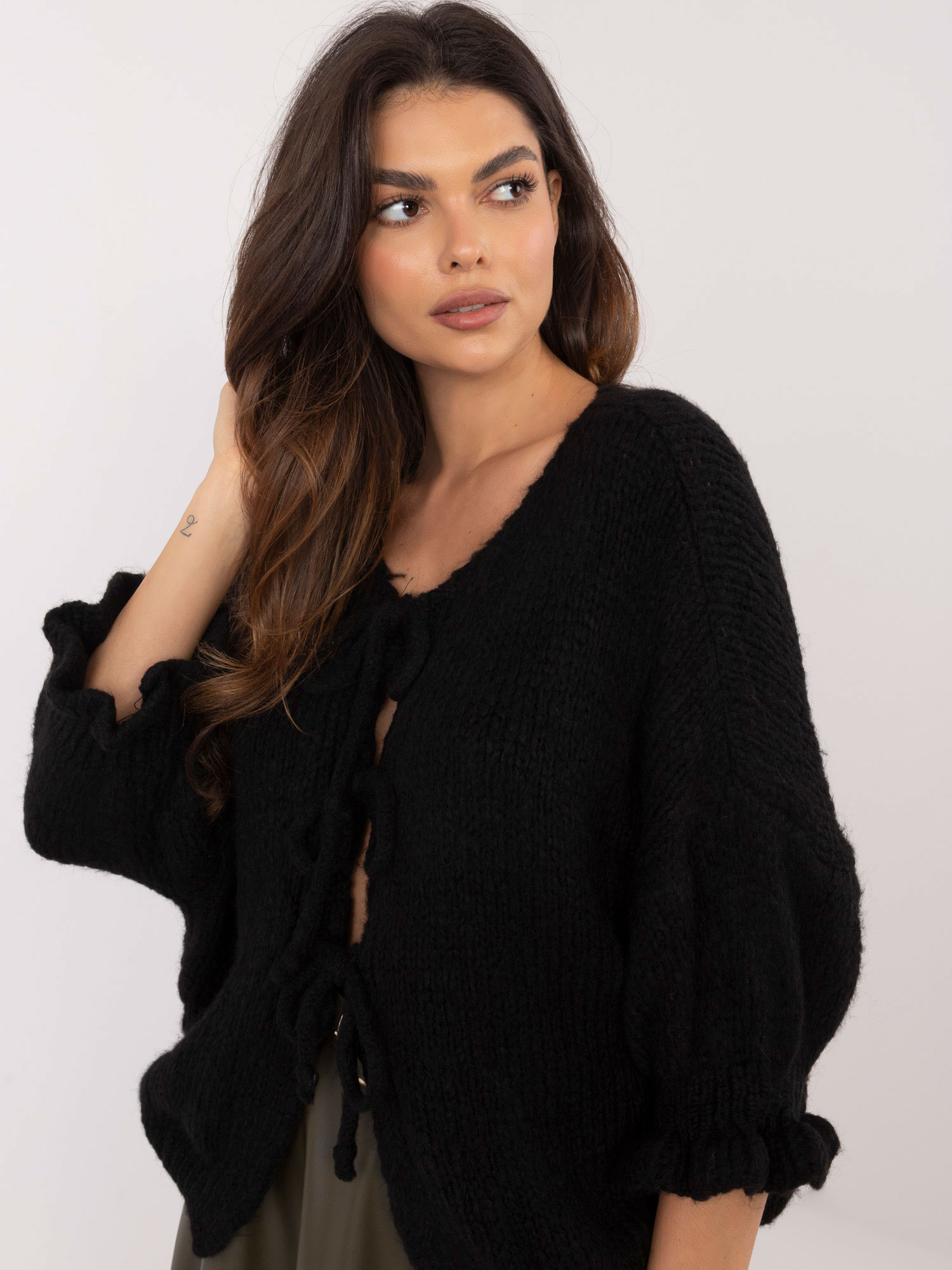 Sweter czarny