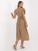 Camelowa rozkloszowana sukienka na lato