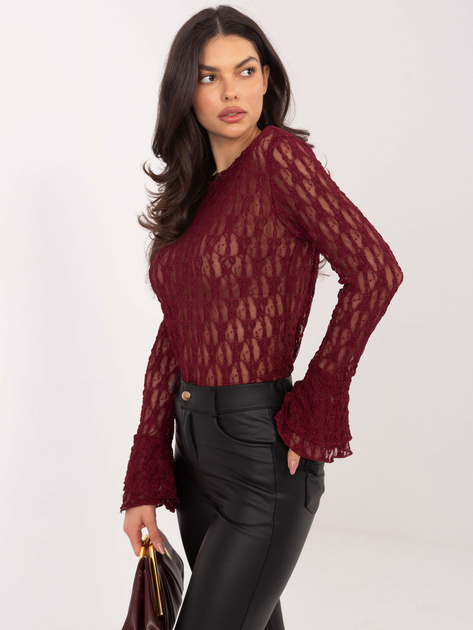 Burgundowa dopasowana bluzka z koronki