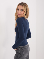 Granatowa dopasowana bluzka basic z bawełny
