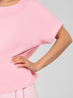 Pastelowa różowa bluzka basic o kroju oversize RUE PARIS  