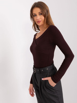 Hurtownia Ciemnobrązowa gładka damska bluzka z długim rękawem