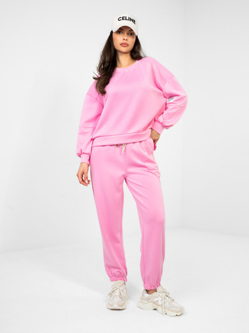 Pastelowy różowy dwuczęściowy komplet z naszywką