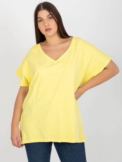 Hurtownia Jasnożółty t-shirt plus size basic V-neck