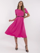 Fuksjowa midi sukienka z czarnym paskiem