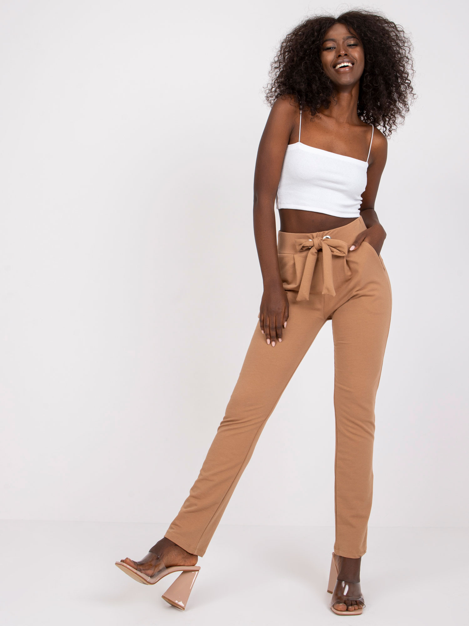 Kamelfarbene Baumwoll-Sweatpants Santos RUE PARIS.
