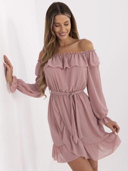 Brudnoróżowa sukienka hiszpanka z falbankami Farren OCH BELLA