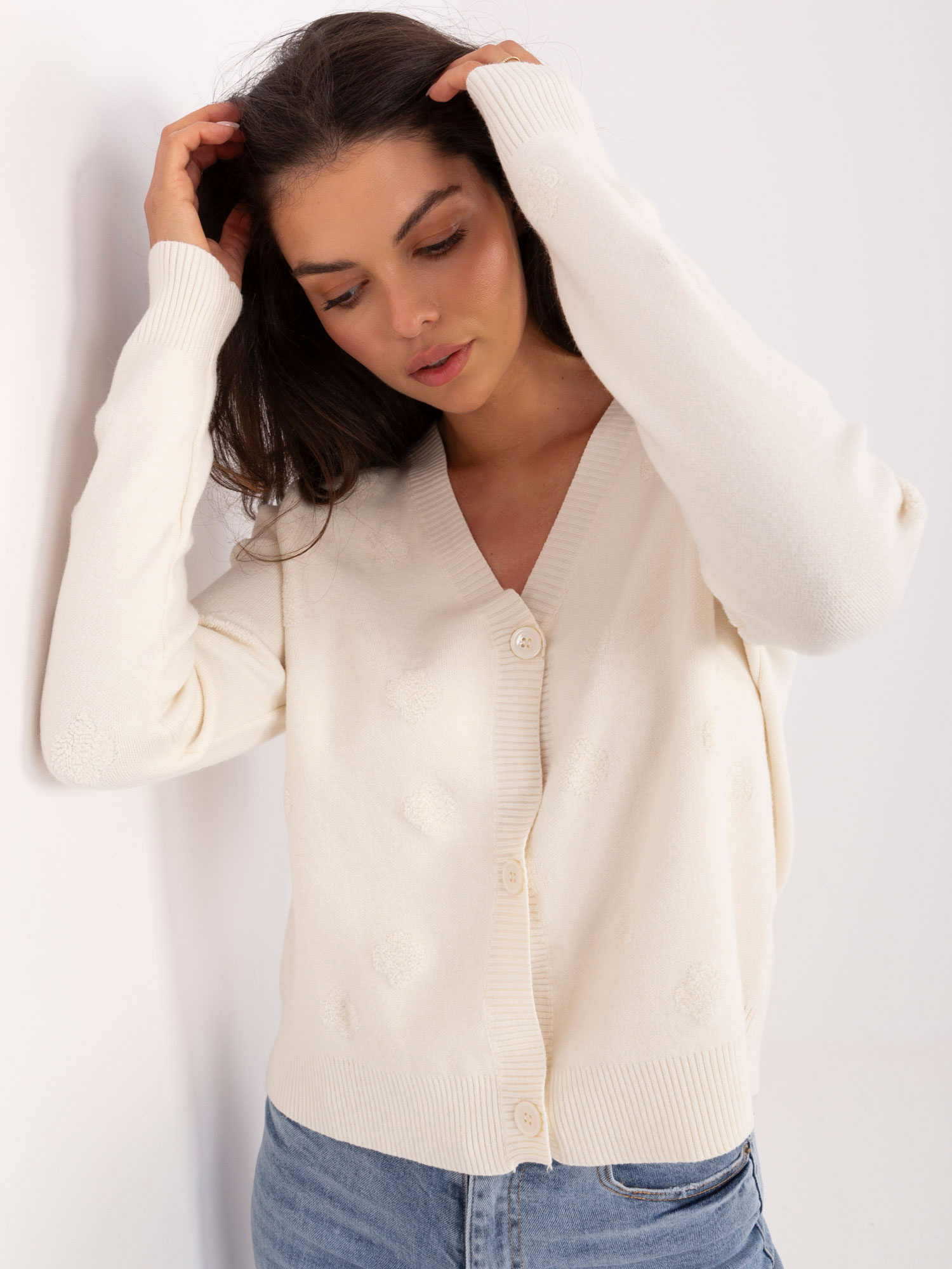 Sweter ecru
