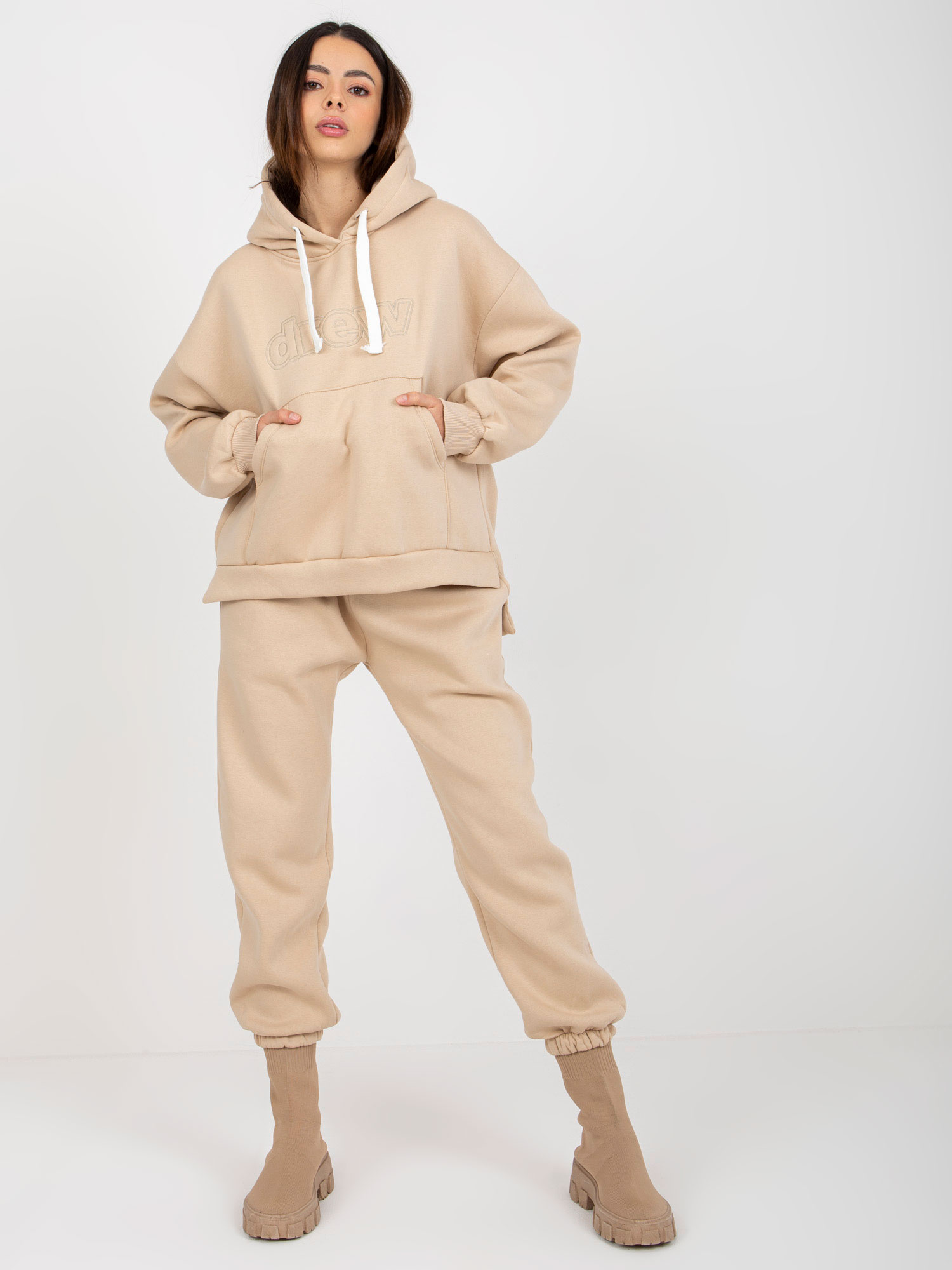 Beżowy dwuczęściowy komplet dresowy oversize