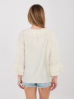 Jasnobeżowa damska koszula z marszczonego materiału 